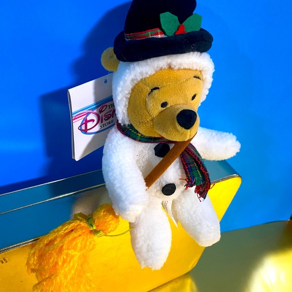 DISNEY STORE EXCLUSIVE VTG 90’s NWT WINNIE THE POOH SNOWMAN BEAN BAG PLUSH - Picture 5 of 10